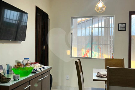 Casa à venda com 2 quartos, sendo 1 suíte,  em Caminho de Búzios, Cabo Frio, RJ