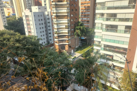Apartamento à venda com 4 quartos, sendo 2 suítes, em Vila Uberabinha, São Paulo, SP