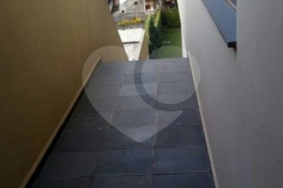 Casa Térrea à venda com 4 quartos, sendo 1 suíte, em Jardim Floresta, São Paulo, SP