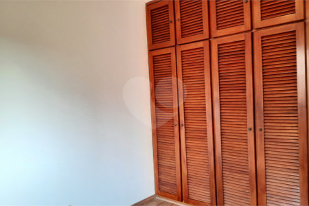 Apartamento à venda com 3 quartos, sendo 1 suíte, em Jardim Marajoara, São Paulo, SP