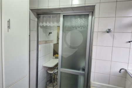 Apartamento à venda com 3 quartos, sendo 1 suíte, em Vila Mangalot, São Paulo, SP