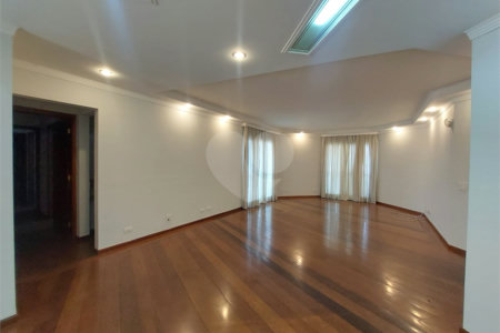 Apartamento à venda com 3 quartos, sendo 1 suíte, em Parque São Domingos, São Paulo, SP