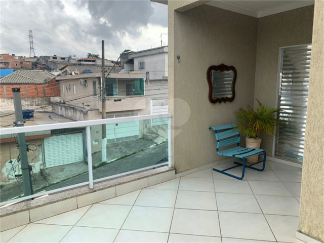 Sobrado à venda com 4 quartos, sendo 1 suíte,  em Horto, São Paulo, SP