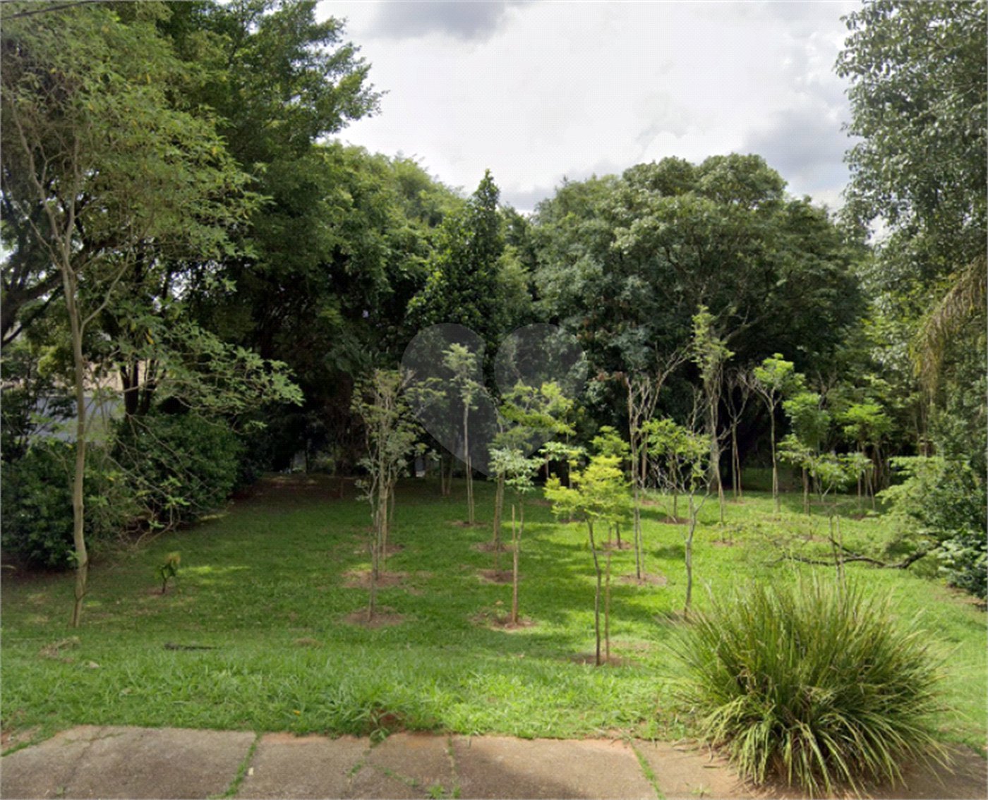 Casa à venda com 3 quartos, sendo 2 suítes,  no condomínio La Vilette, São Paulo - SP