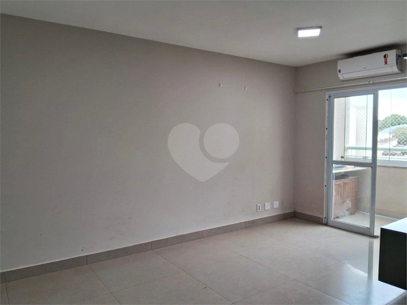 Apartamento à venda com 3 quartos, sendo 1 suíte, em Jardim Vera Cruz, Sorocaba, SP