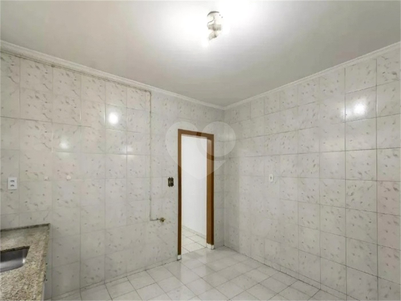 Casa à venda com 4 quartos, sendo 2 suítes, em Jardim Coimbra, São Paulo, SP
