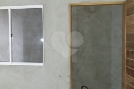 Sobrado à venda com 2 quartos, sendo 1 suíte, em Santa Teresinha, São Paulo, SP