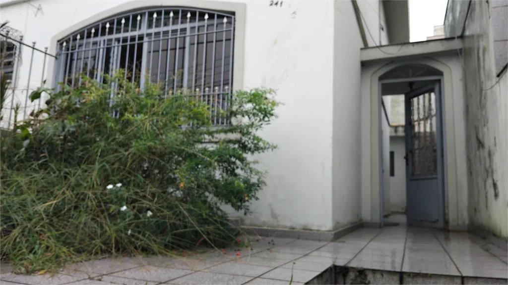 Sobrado à venda com 3 quartos em Jardim Odete, São Paulo, SP