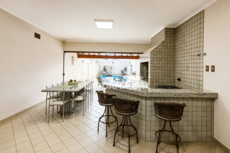 Casa à venda com 3 quartos, sendo 1 suíte, em Santos Dumont, Três Lagoas, MS