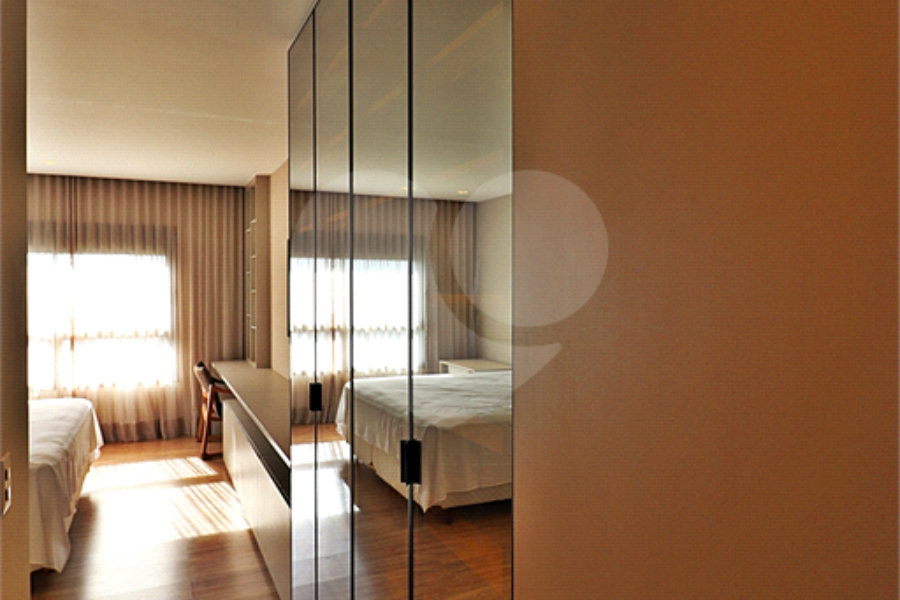 Apartamento à venda com 4 suítes em Santana, São Paulo, SP