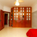 Casa à venda com 4 quartos, sendo 2 suítes, no condomínio Da Serra, São Paulo - SP