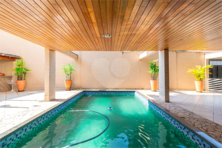 Casa à venda com 4 suítes em Jardim Prudência, São Paulo, SP