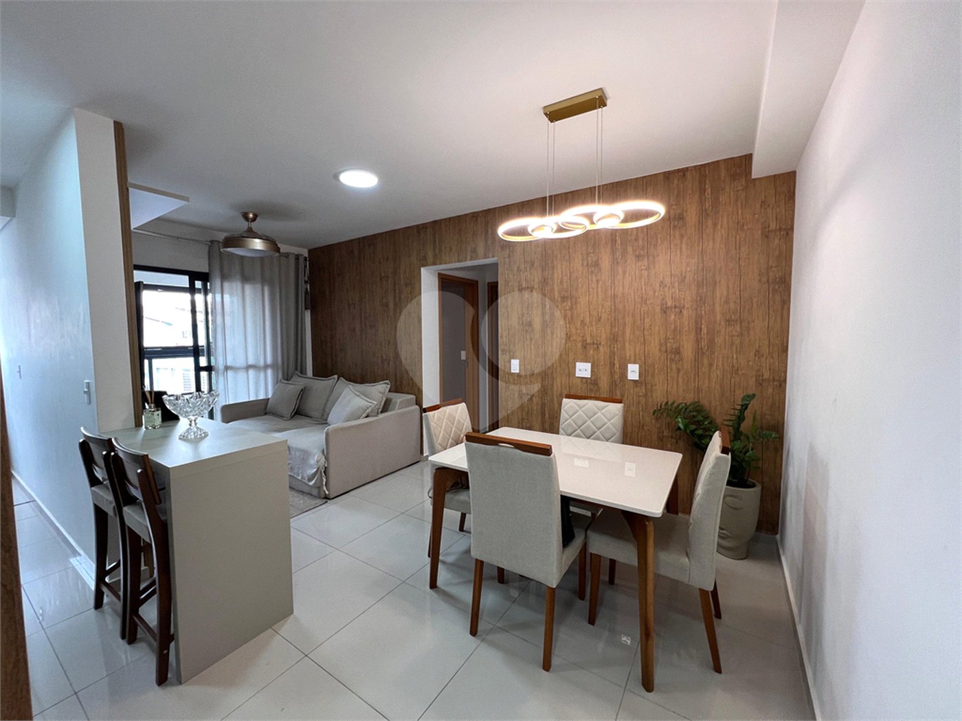 Apartamento à venda com 2 suítes em Atibaia Jardim, Atibaia, SP