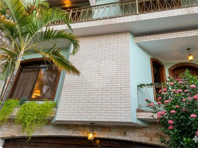 Casa à venda com 3 quartos, sendo 1 suíte,  em Vila Guilherme, São Paulo, SP