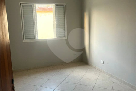 Casa à venda com 3 quartos, sendo 1 suíte, em Jardim Santa Bárbara, Atibaia, SP