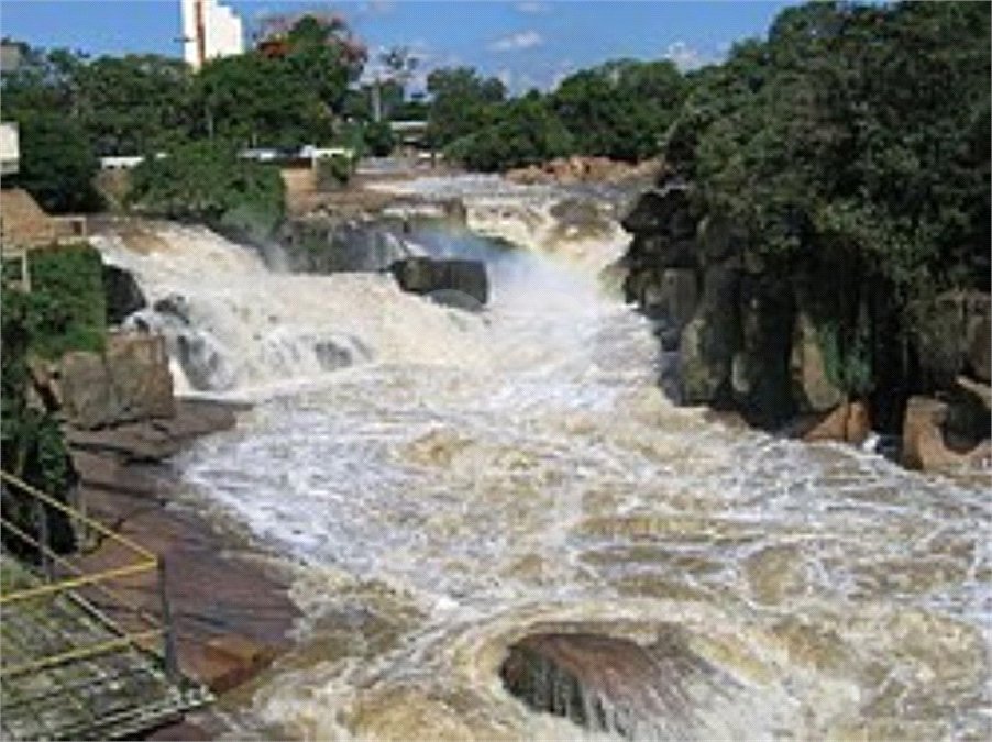Casa à venda com 4 quartos, sendo 1 suíte, em Jardim São Judas Tadeu, Salto, SP