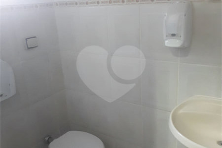 Casa à venda ou para alugar com 3 quartos, sendo 2 suítes,  no Centro, Vinhedo, SP