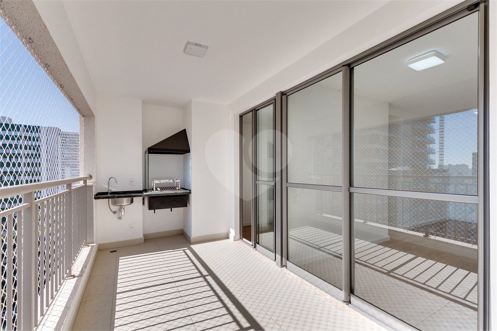 Apartamento à venda com 3 quartos, sendo 1 suíte, em Chácara Santo Antônio, São Paulo, SP