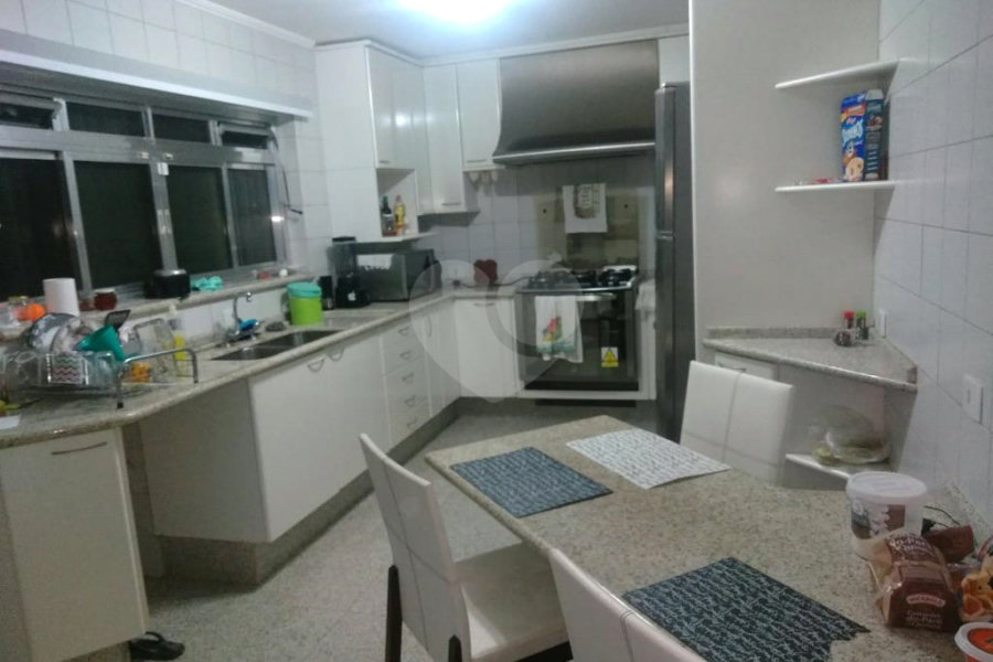 Sobrado à venda com 3 suítes em Tremembé, São Paulo, SP