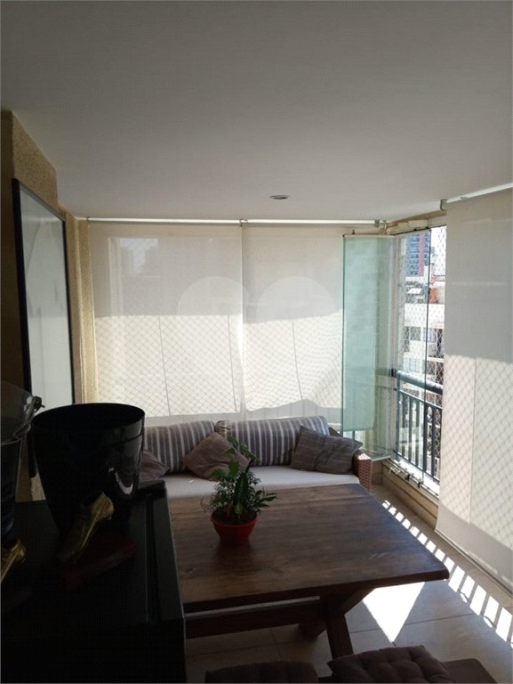 Apartamento à venda com 3 suítes em Vila Suzana, São Paulo, SP