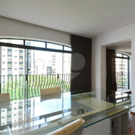 Apartamento à venda com 4 quartos, sendo 3 suítes,  em Jardim Paulista, São Paulo, SP