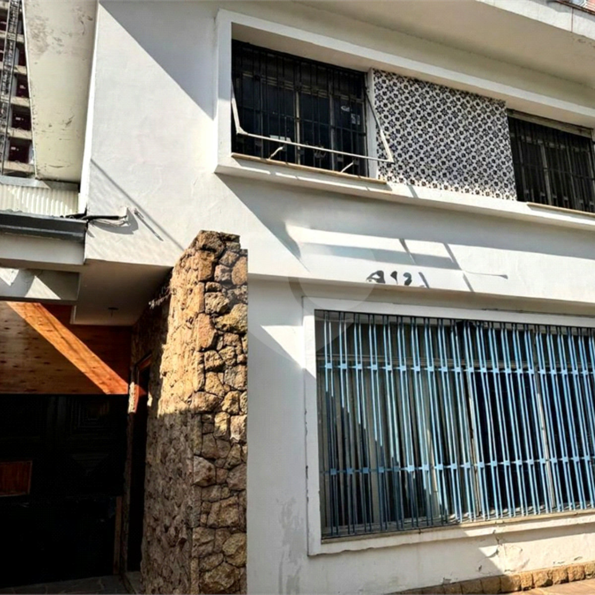 Sobrado à venda com 4 quartos em Brooklin, São Paulo, SP
