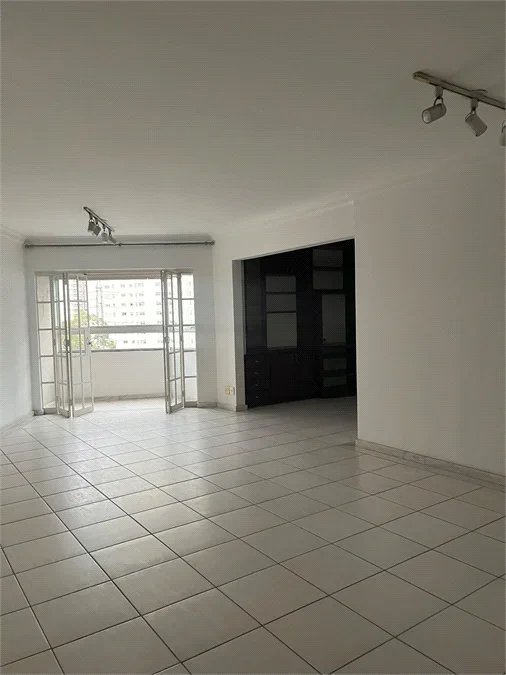 Apartamento à venda com 3 quartos, sendo 1 suíte, em Bela Aliança, São Paulo, SP