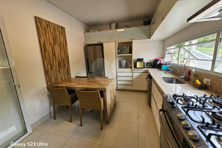 Casa à venda com 4 suítes no condomínio Vinhas da Vista Alegre - Lado Café, Vinhedo - SP
