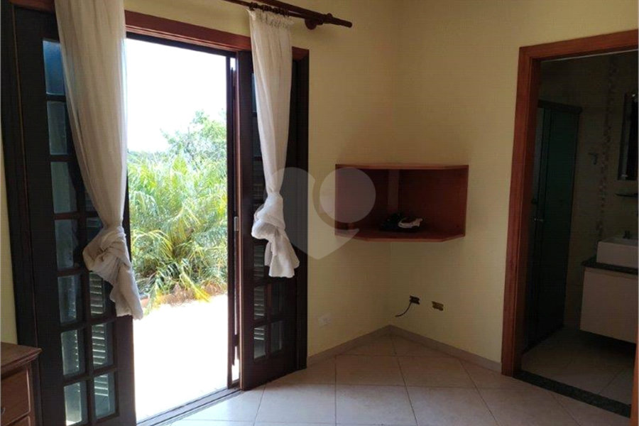 Casa à venda com 4 suítes no condomínio Parque Imperial, Mairiporã - SP