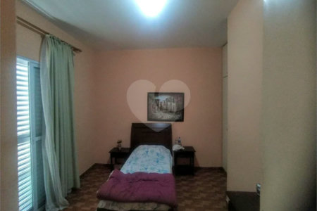 Casa à venda com 10 quartos, sendo 1 suíte, em Santa Teresinha, São Paulo, SP