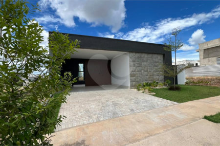 Casa à venda com 3 suítes no condomínio Brisas Horizontal, Cuiabá - MT