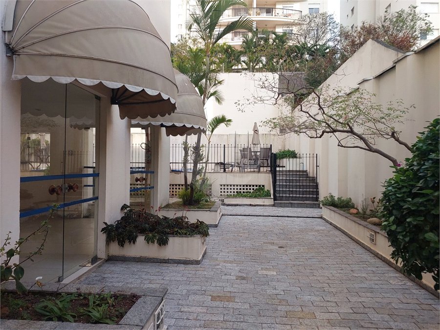 Apartamento à venda com 3 quartos em Vila Ipojuca, São Paulo, SP