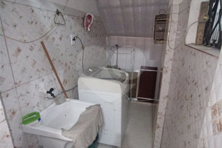 Triplex à venda com 5 quartos, sendo 1 suíte, em Santíssimo, Rio de Janeiro, RJ