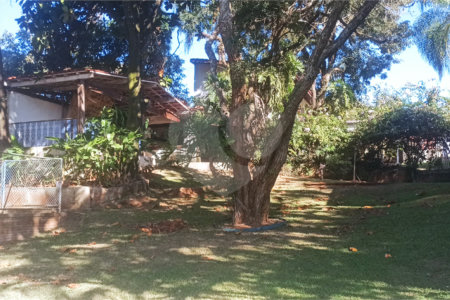 Chácara à venda com 5 quartos, sendo 3 suítes, em Parque Residencial Atibaia, Atibaia, SP