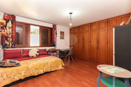 Casa à venda com 4 quartos, sendo 1 suíte, em Brooklin, São Paulo, SP