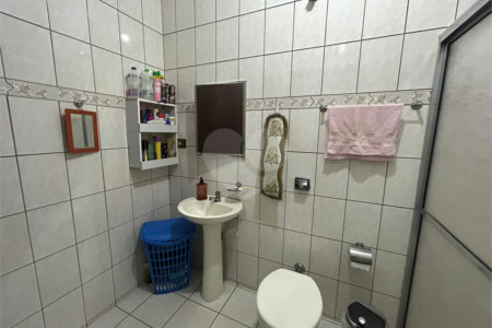 Casa em condomínio à venda com 3 quartos, sendo 1 suíte,  no Centro, Bom Jesus dos Perdões, SP