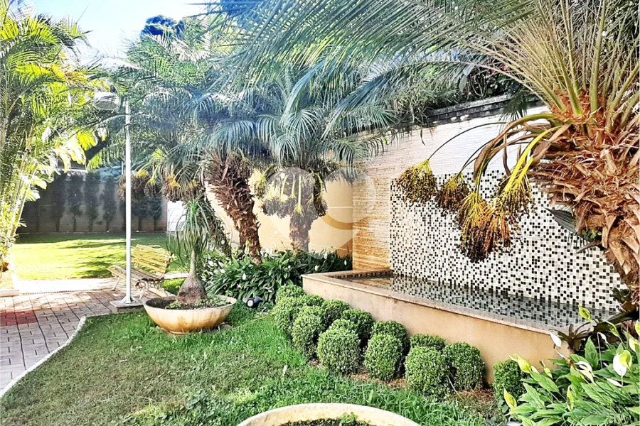 Casa à venda com 5 quartos, sendo 2 suítes, no condomínio Florada da Serra, São Paulo - SP