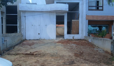Casa à venda com 3 quartos, sendo 1 suíte,  no condomínio Residencial Jardim, Sorocaba - SP