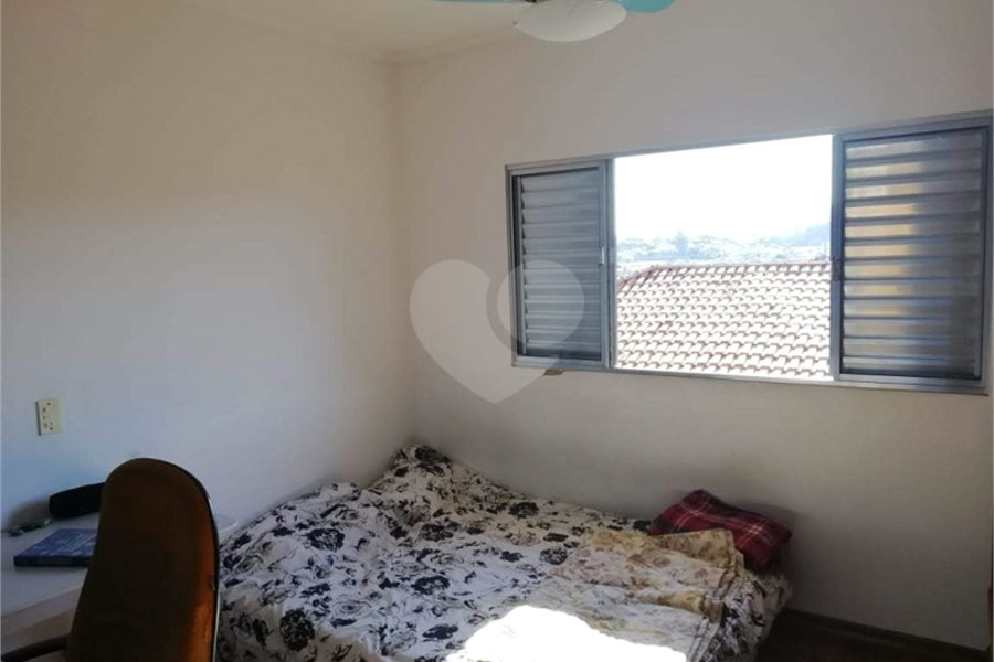 Sobrado à venda com 3 quartos, sendo 1 suíte, em Tremembé, São Paulo, SP