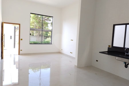 Casa Térrea à venda com 3 quartos, sendo 1 suíte, em Jardim dos Pinheiros, Atibaia, SP