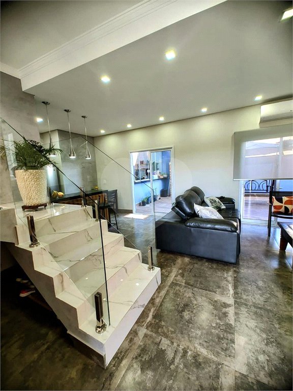 Casa à venda com 3 quartos, sendo 1 suíte, no condomínio Vila Rica, Indaiatuba - SP