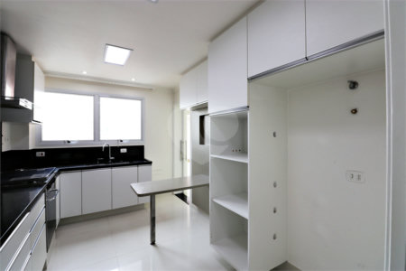 Apartamento à venda com 4 quartos, sendo 3 suítes, em Santana, São Paulo, SP