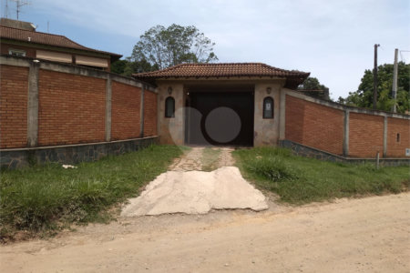 Chácara à venda com 5 quartos, sendo 3 suítes, em Chácaras São Bento, Valinhos, SP