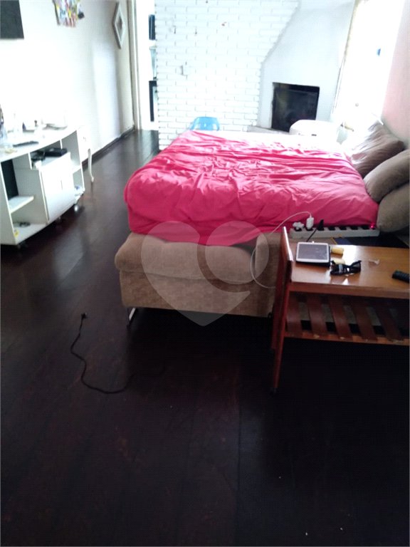 Casa à venda com 5 quartos, sendo 1 suíte,  em Cambuci, São Paulo, SP