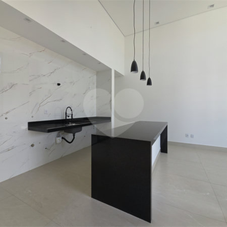 Casa à venda com 3 suítes no condomínio Helena Maria, Sorocaba - SP