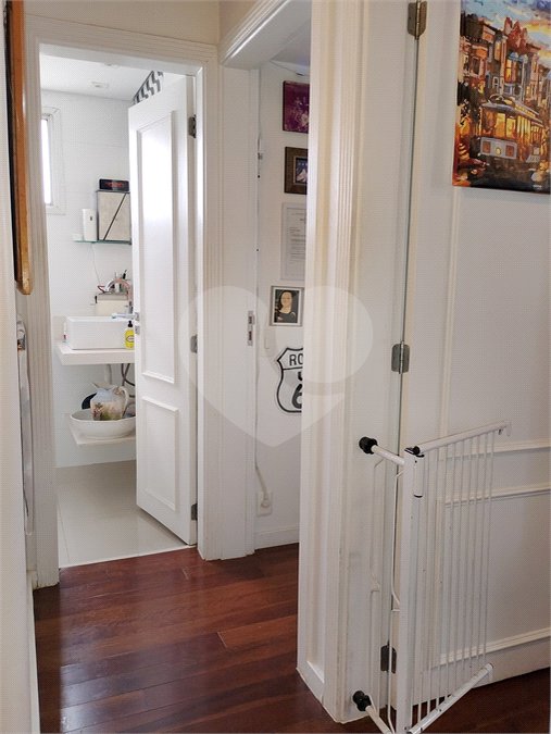 Apartamento à venda ou para alugar com 3 quartos, sendo 1 suíte,  em Real Parque, São Paulo, SP