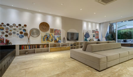 Casa à venda com 4 suítes no condomínio Ville de France, São Paulo - SP