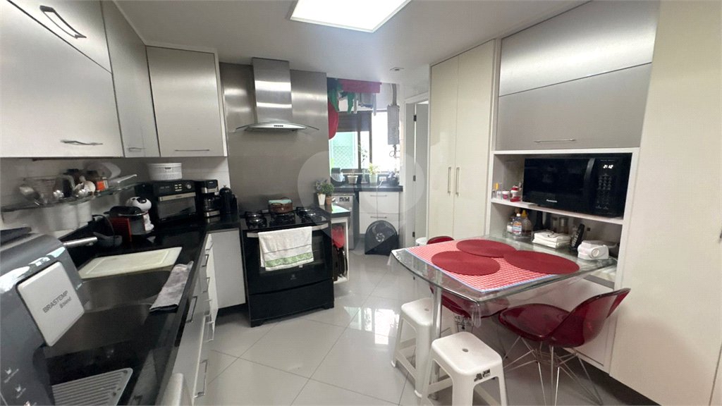 Apartamento à venda com 3 suítes em Lagoa, Rio de Janeiro, RJ