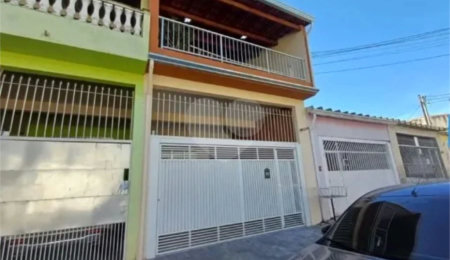 Sobrado à venda com 4 quartos, sendo 1 suíte,  em Jaraguá, São Paulo, SP