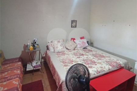 Casa à venda com 4 quartos em Campo Grande, Rio de Janeiro, RJ